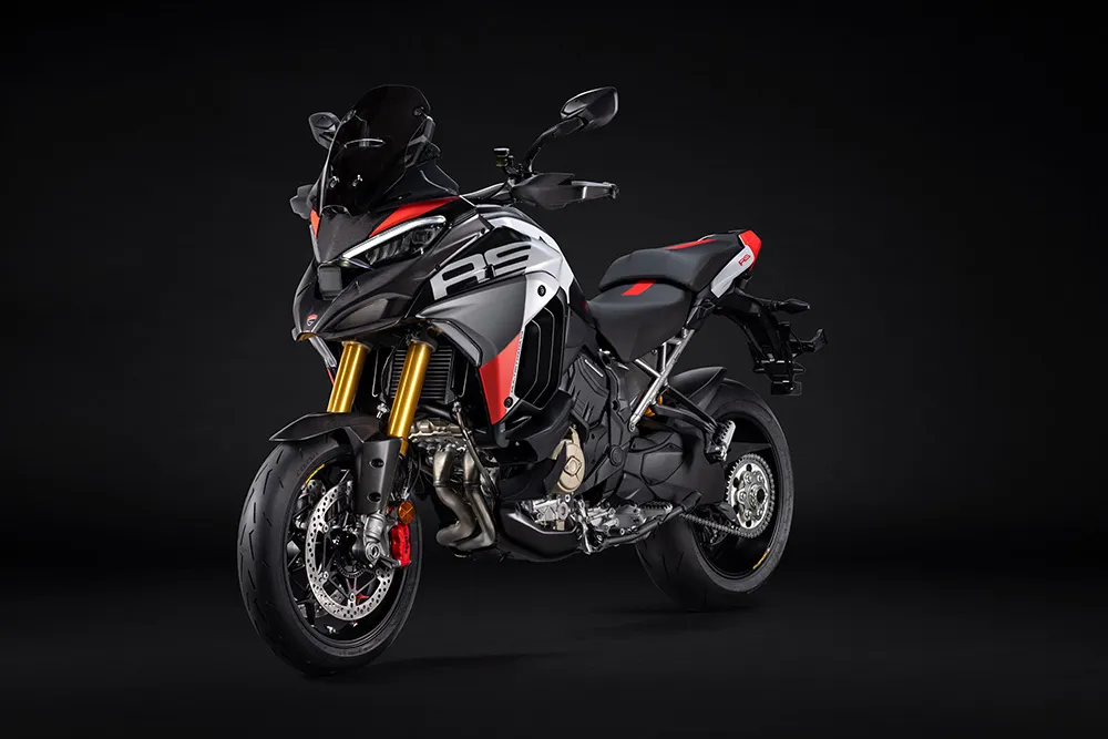Ducati Diavel V4 RS yan taraftan görünümü