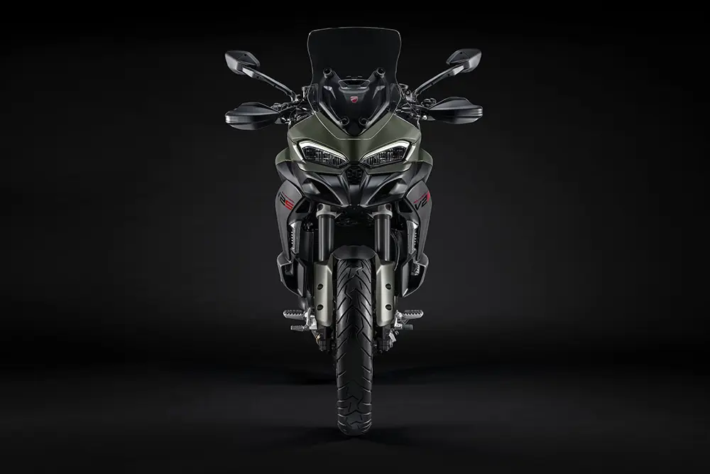 Ducati Multistrada V2 ön görünüm