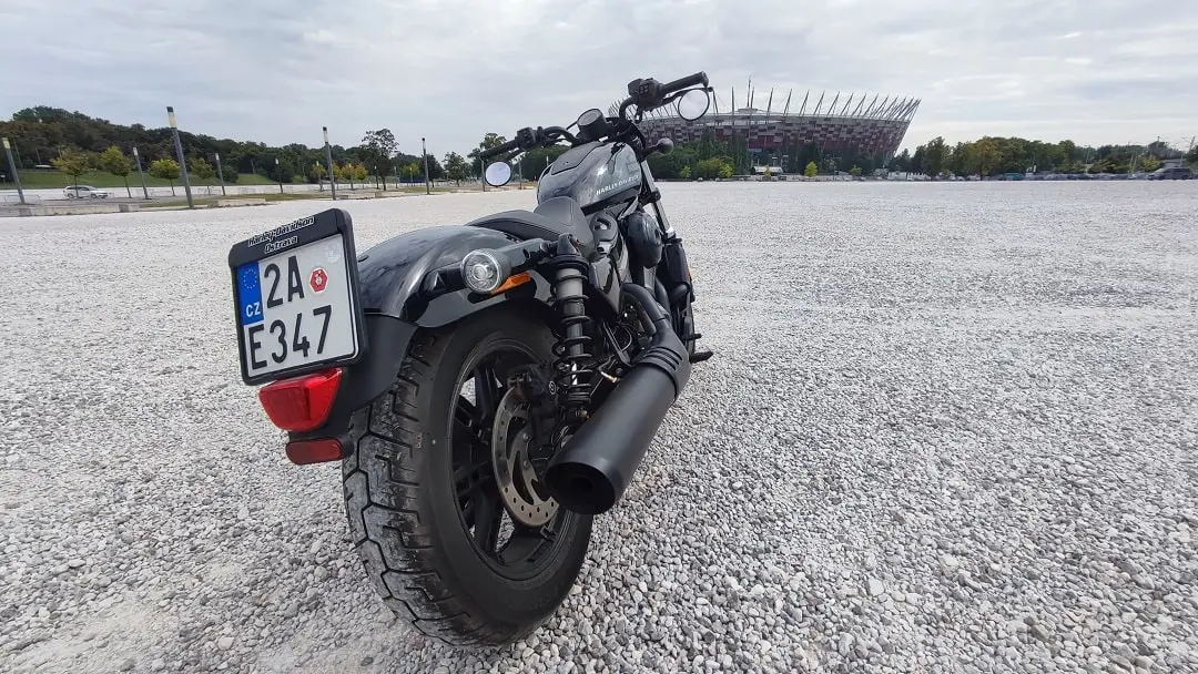 Harley-Davidson Nightster 975 süspansiyonu serttir